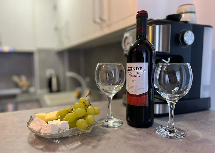 Snowflake- Luxury With A Bottle Of Wine,free Parking And In Royal Park *