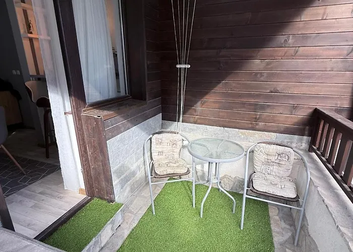 Apartment Snowflake- Luxury With A Bottle Of Wine,free Parking And In Royal Park Bansko