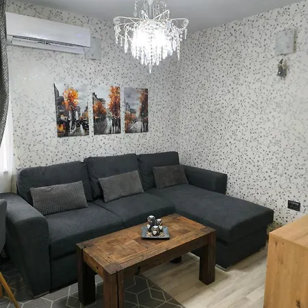 Snowflake Family, Parking, Option, 600mbps Apartment *